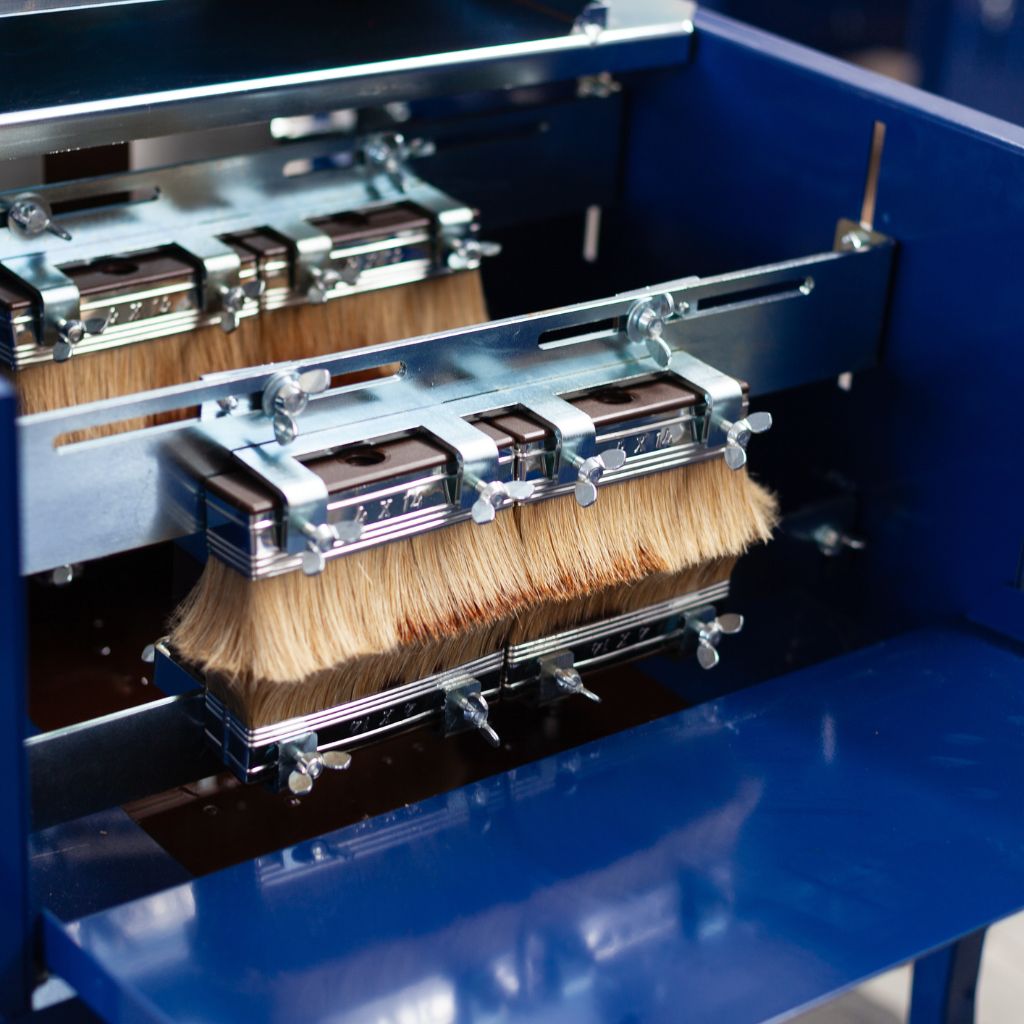 Vivid Expert Paint And Stain Machine Picture for Mobile Vivid Expert Paint And Stain Machine Picture for Mobile